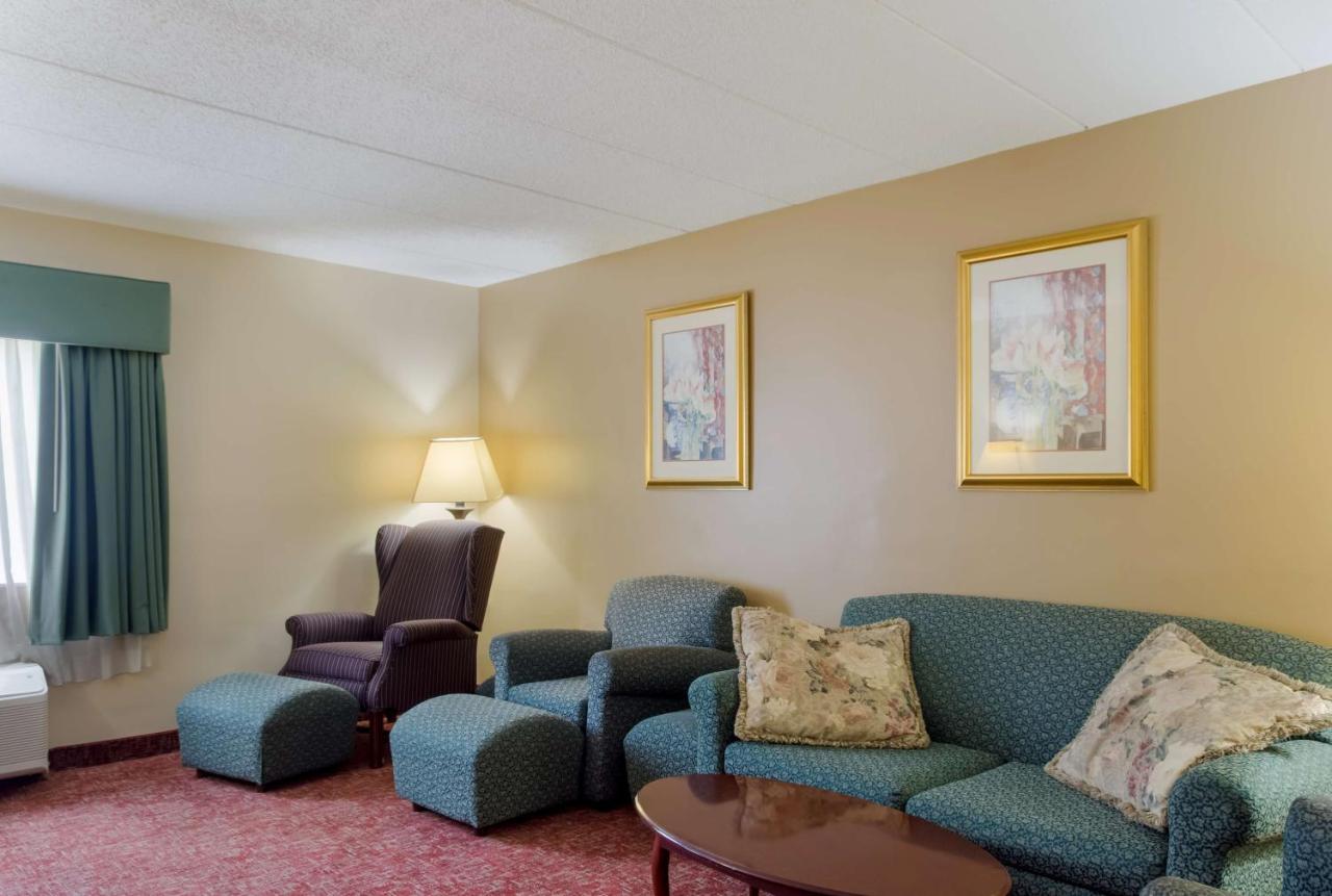 All Seasons Inn & Suites Smithfield Kültér fotó
