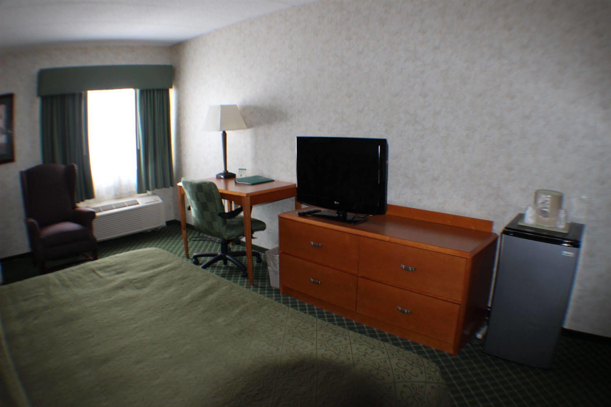 All Seasons Inn & Suites Smithfield Kültér fotó